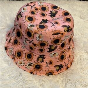 Floral Pink Bucket Hat Bees, Flowers